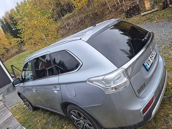 Mitsubishi Outlander 2014 photo 4