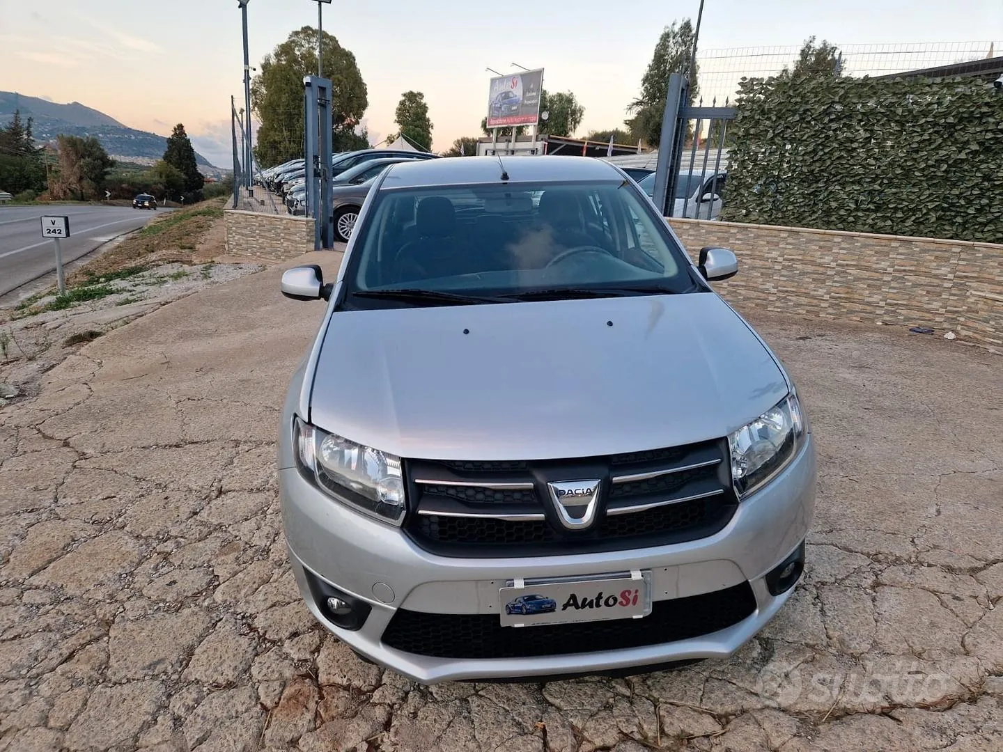Dacia Sandero 2015 photo 2
