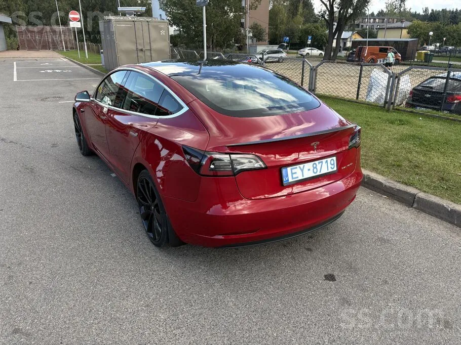 Tesla Model 3 2019 photo 4