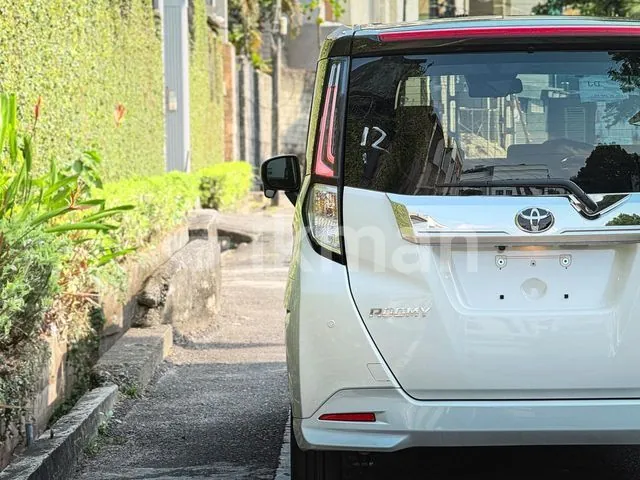 Toyota Roomy 2025 photo 5