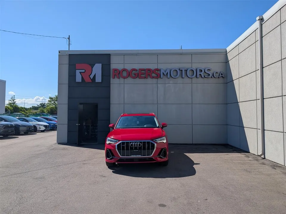 Audi Q3 2023 photo 5
