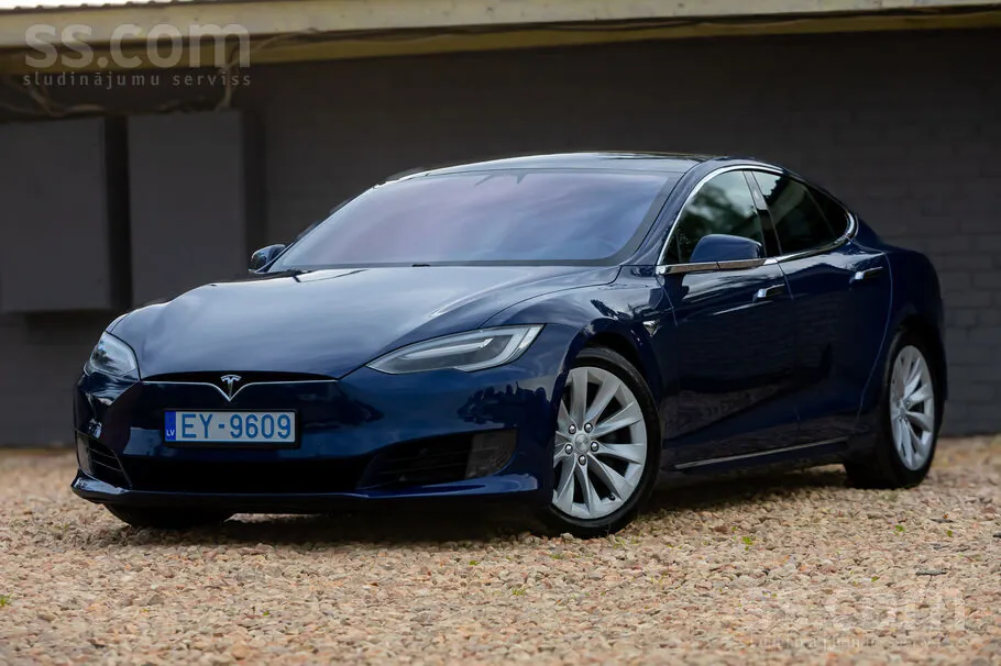 Tesla Model S