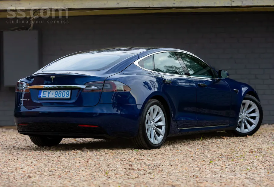Tesla Model S 2017 photo 5