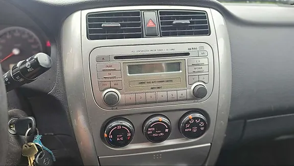 Suzuki Liana 2006 photo 5