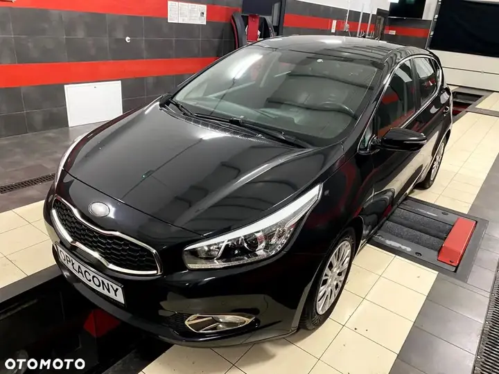Kia Ceed 2013 photo 2