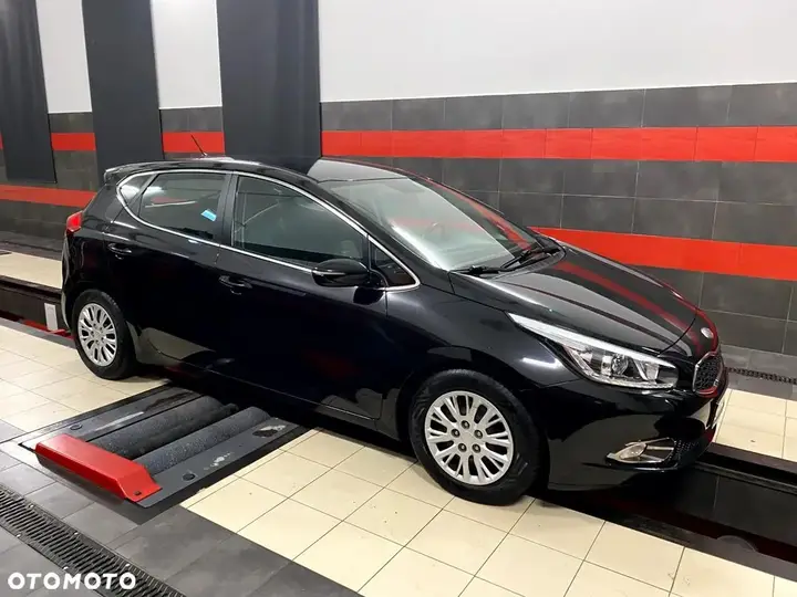 Kia Ceed 2013 photo 5