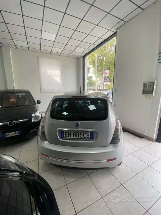 Lancia Ypsilon 2011 photo 3