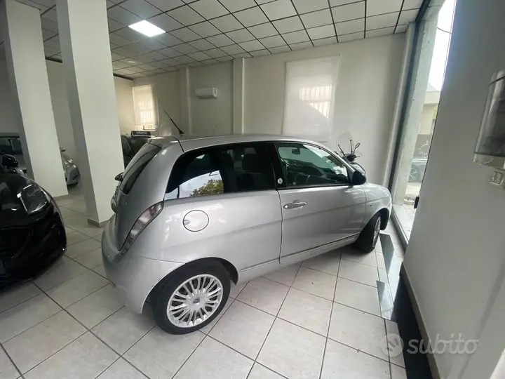 Lancia Ypsilon 2011 photo 5