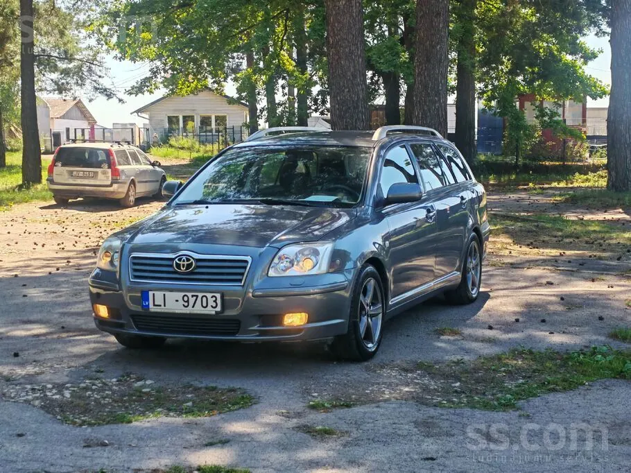 Toyota Avensis 2004 photo 3