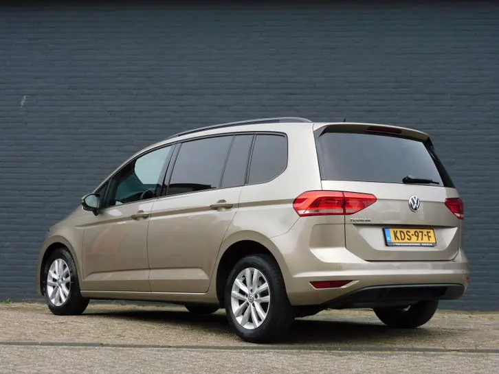 Volkswagen Touran 2019 photo 3