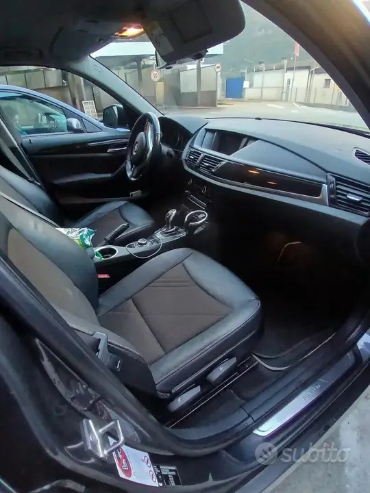 BMW X1 2014 photo 2