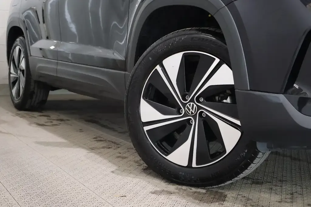 Volkswagen Taos 2025 photo 2