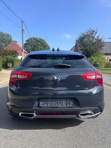 DS Automobiles Ds5