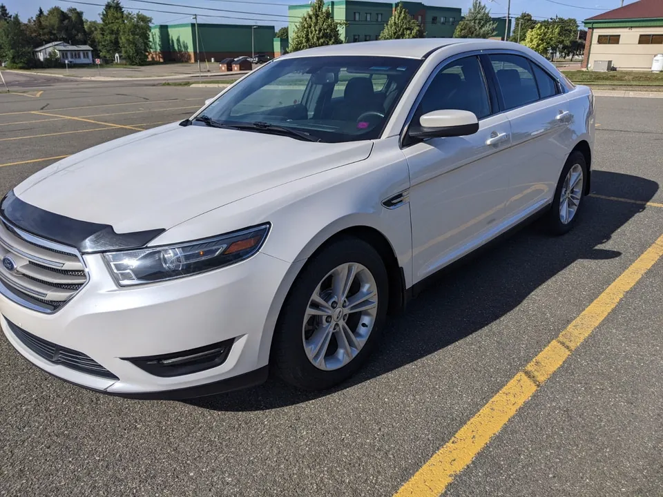 Ford Taurus