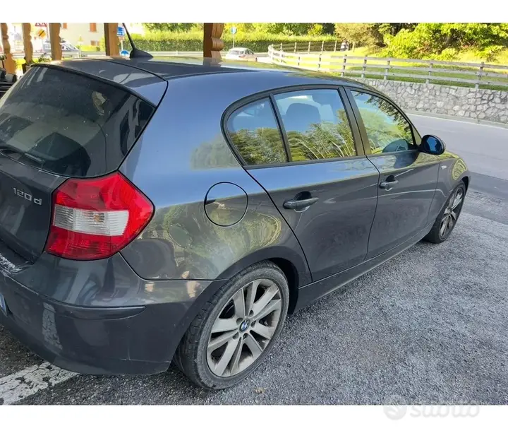 BMW 120D 2006 photo 3