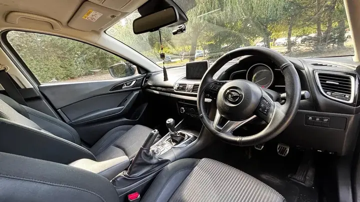 Mazda Mazda3 2014 photo 5