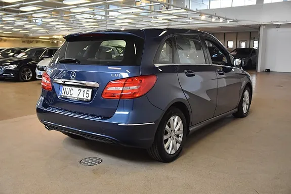 Mercedes-Benz B180 2012 photo 3