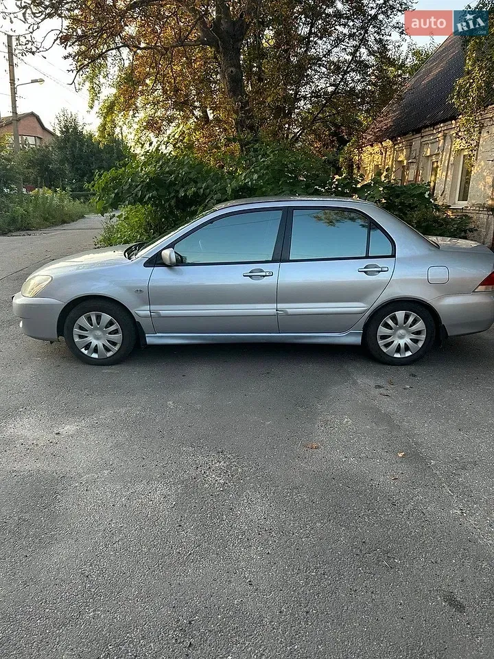 Mitsubishi Lancer 2007 photo 2