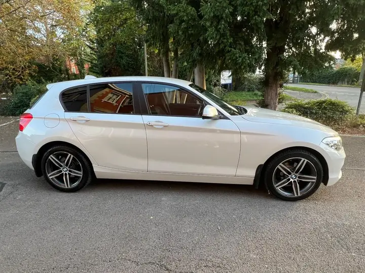 BMW 118D 2015 photo 3