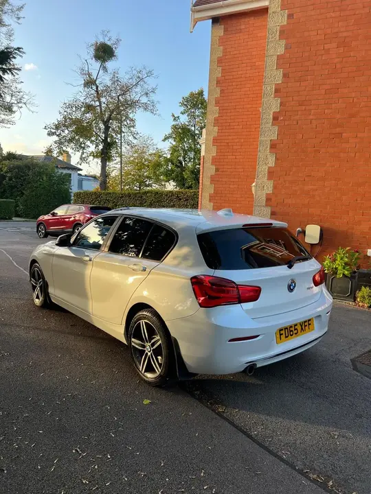 BMW 118D 2015 photo 5