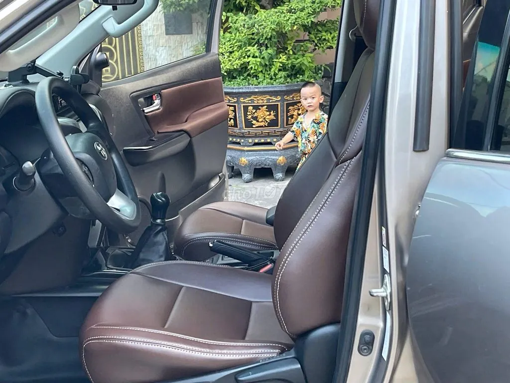 Toyota Fortuner 2017 photo 4