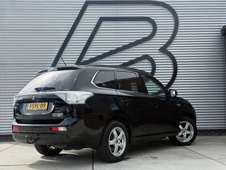 Mitsubishi Outlander 2013 photo 3