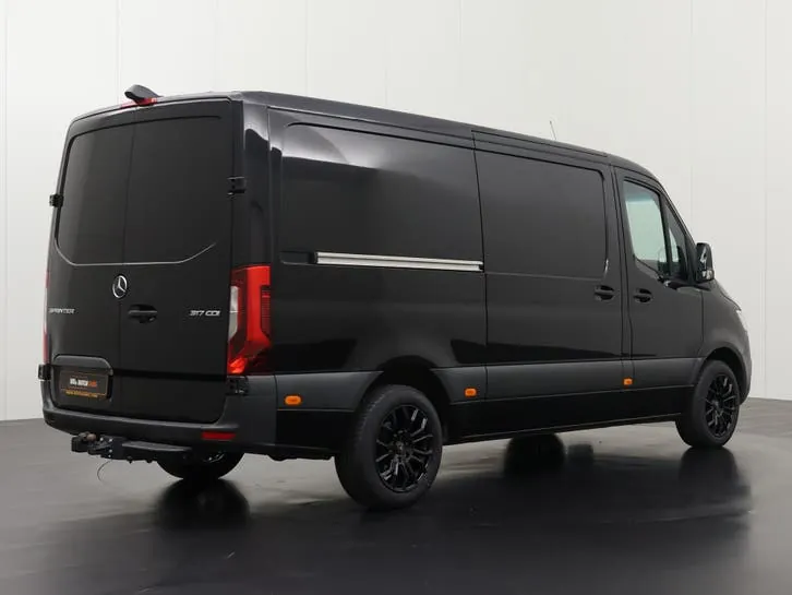 Mercedes-Benz Sprinter 2023 photo 2