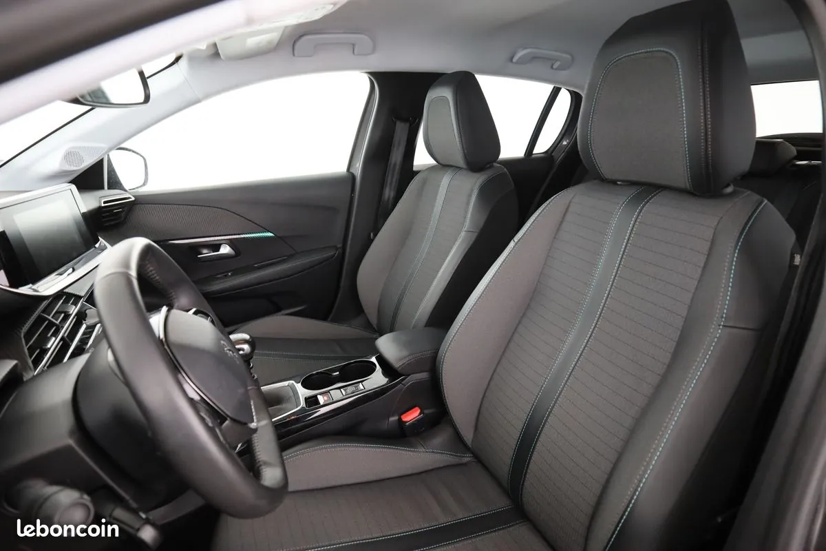 Peugeot 208 2022 photo 5