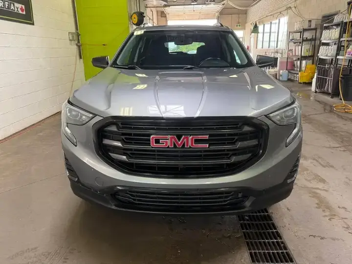 GMC Terrain 2020 photo 2