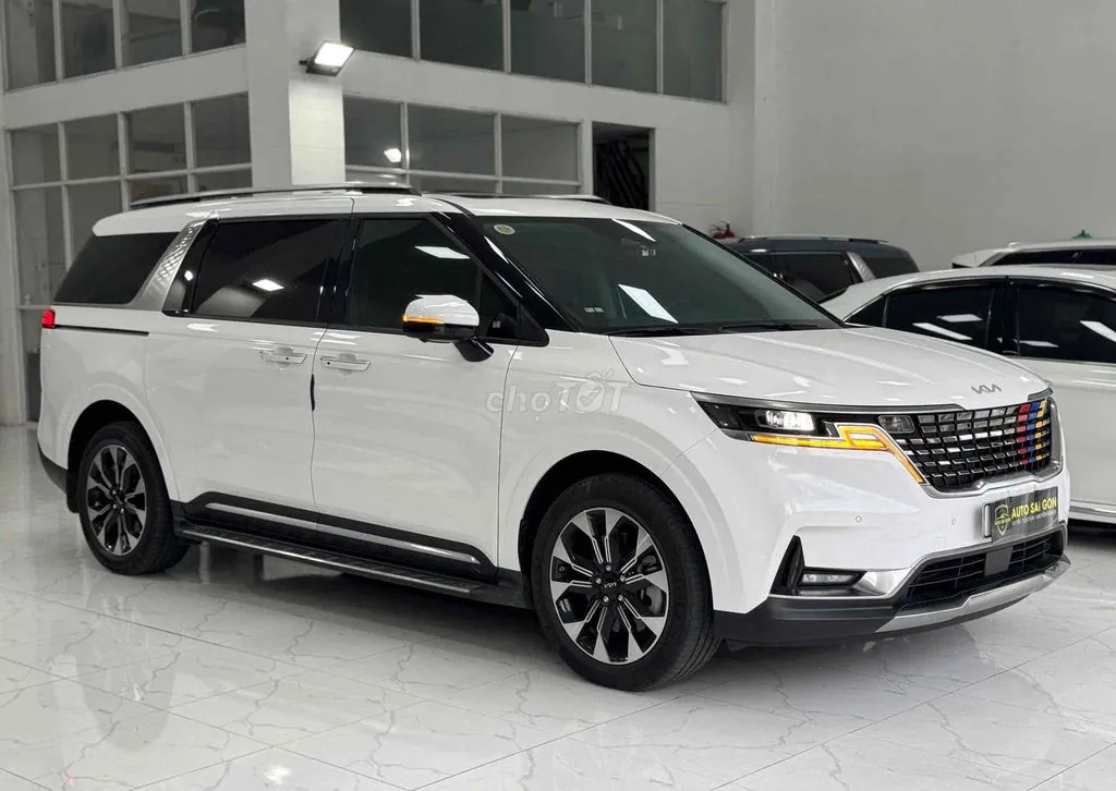 Kia Carnival 2023 photo 2