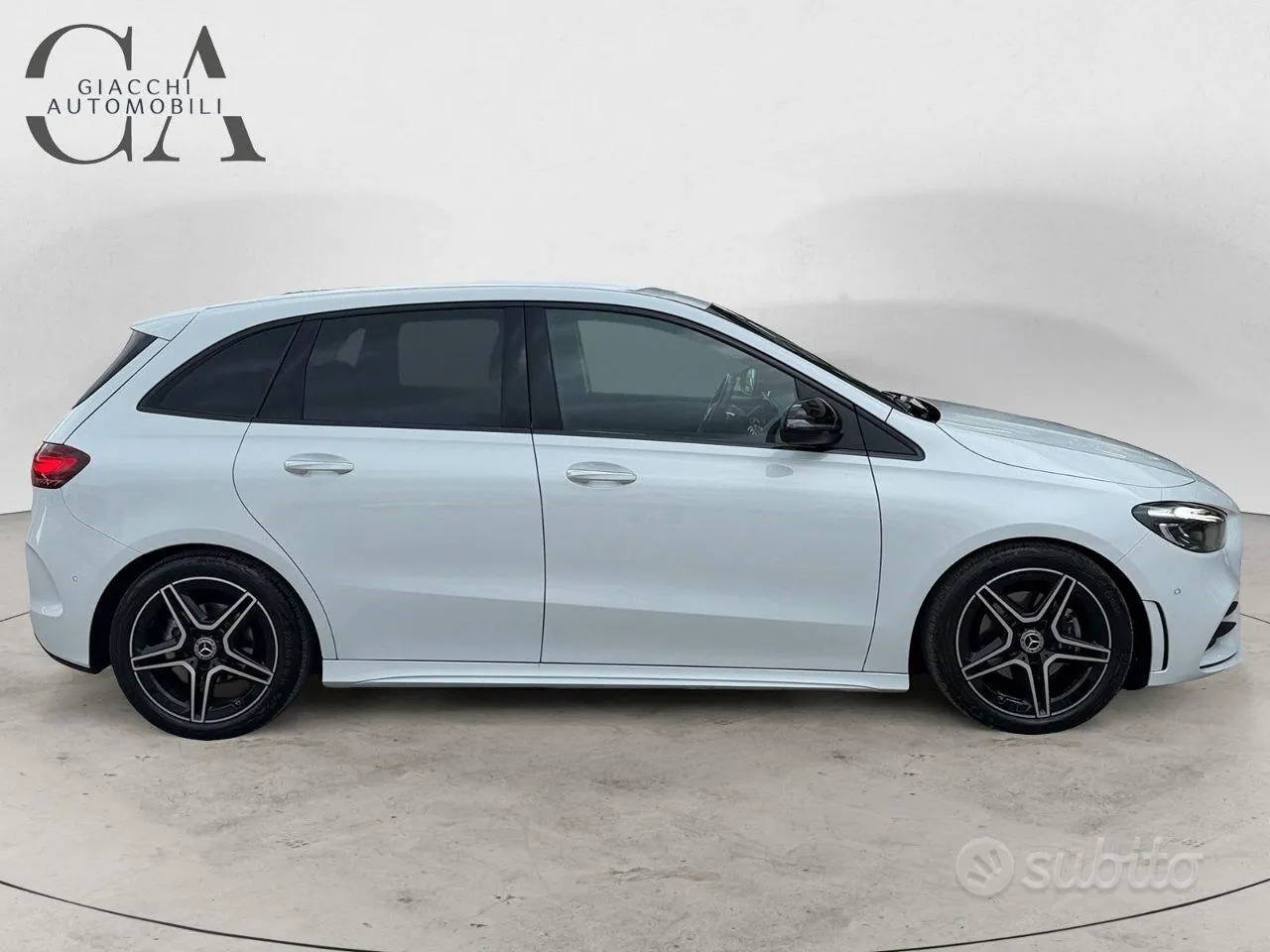 Mercedes-Benz B 180 2023 photo 4