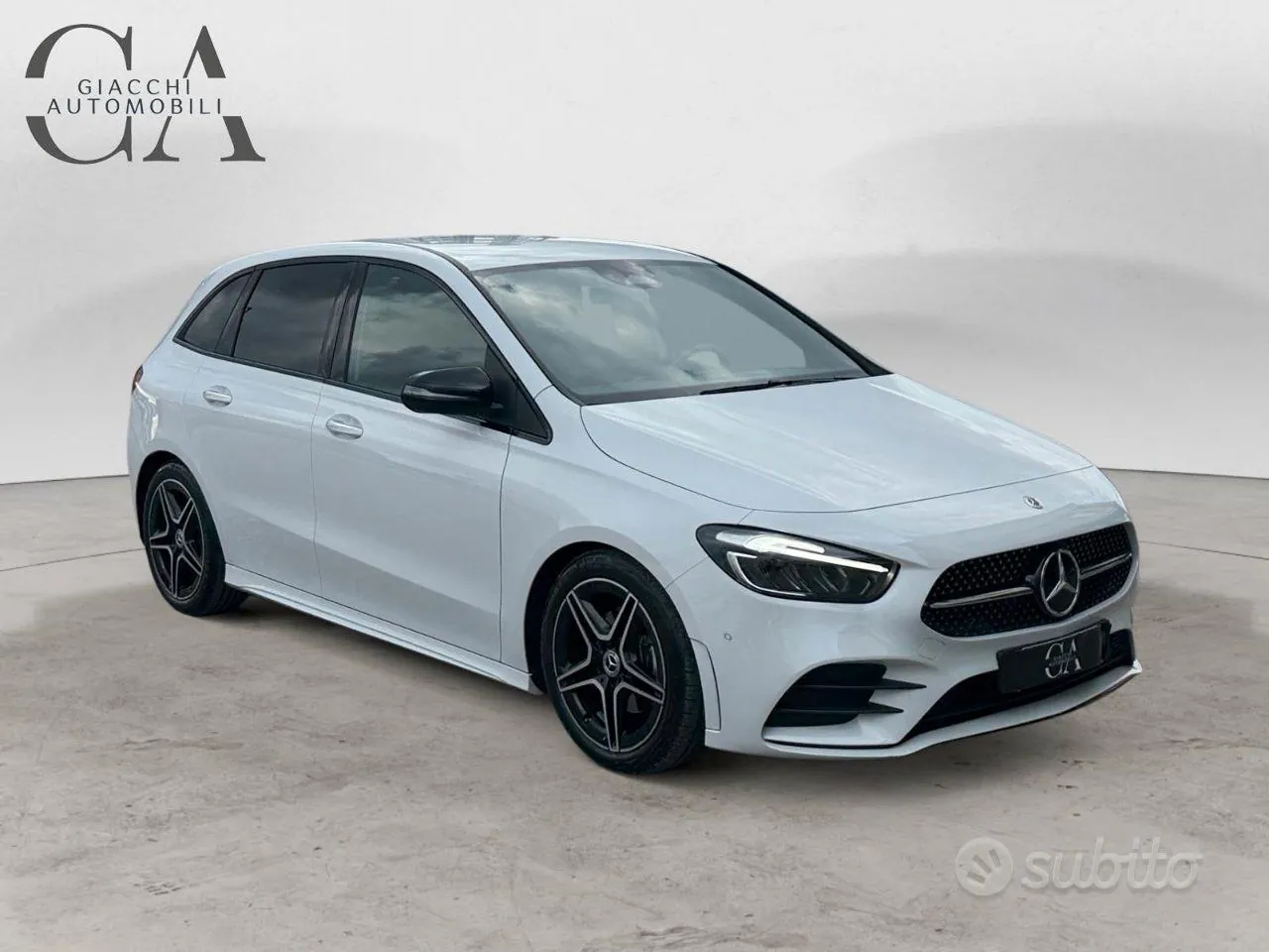 Mercedes-Benz B 180 2023 photo 3