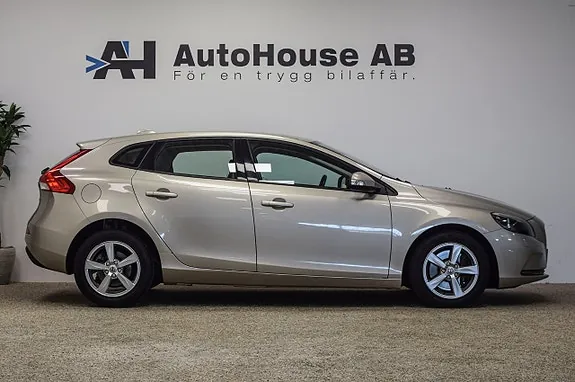 Volvo V40 2017 photo 3
