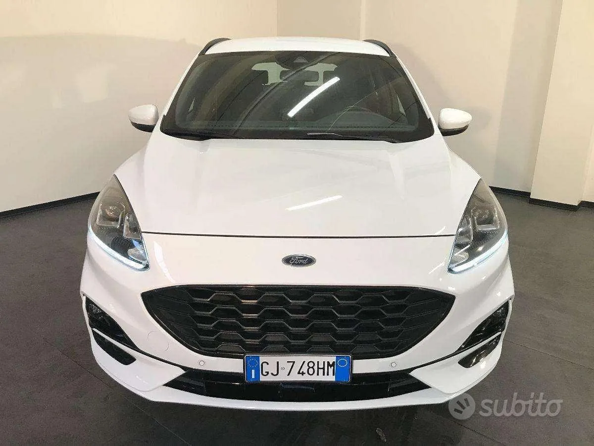 Ford Kuga 2022 photo 2