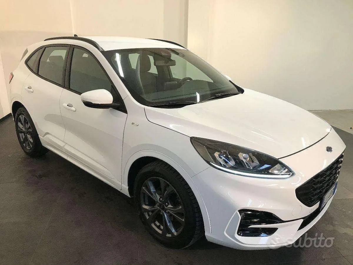 Ford Kuga 2022 photo 3