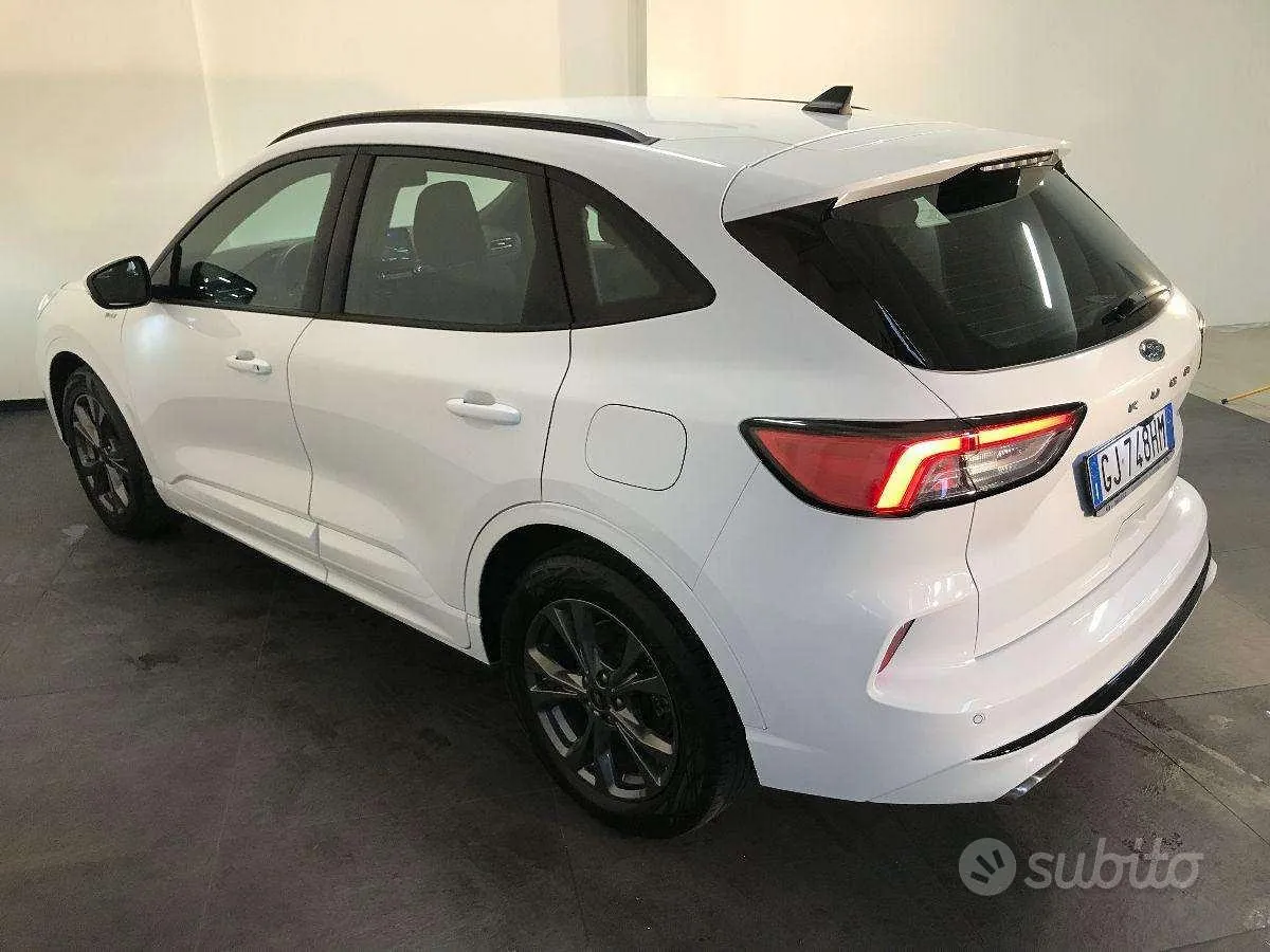 Ford Kuga 2022 photo 5