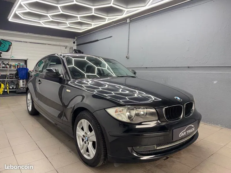 BMW 1 Series 2011 photo 2