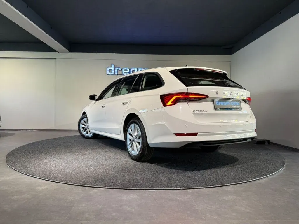 Skoda Octavia 2020 photo 3