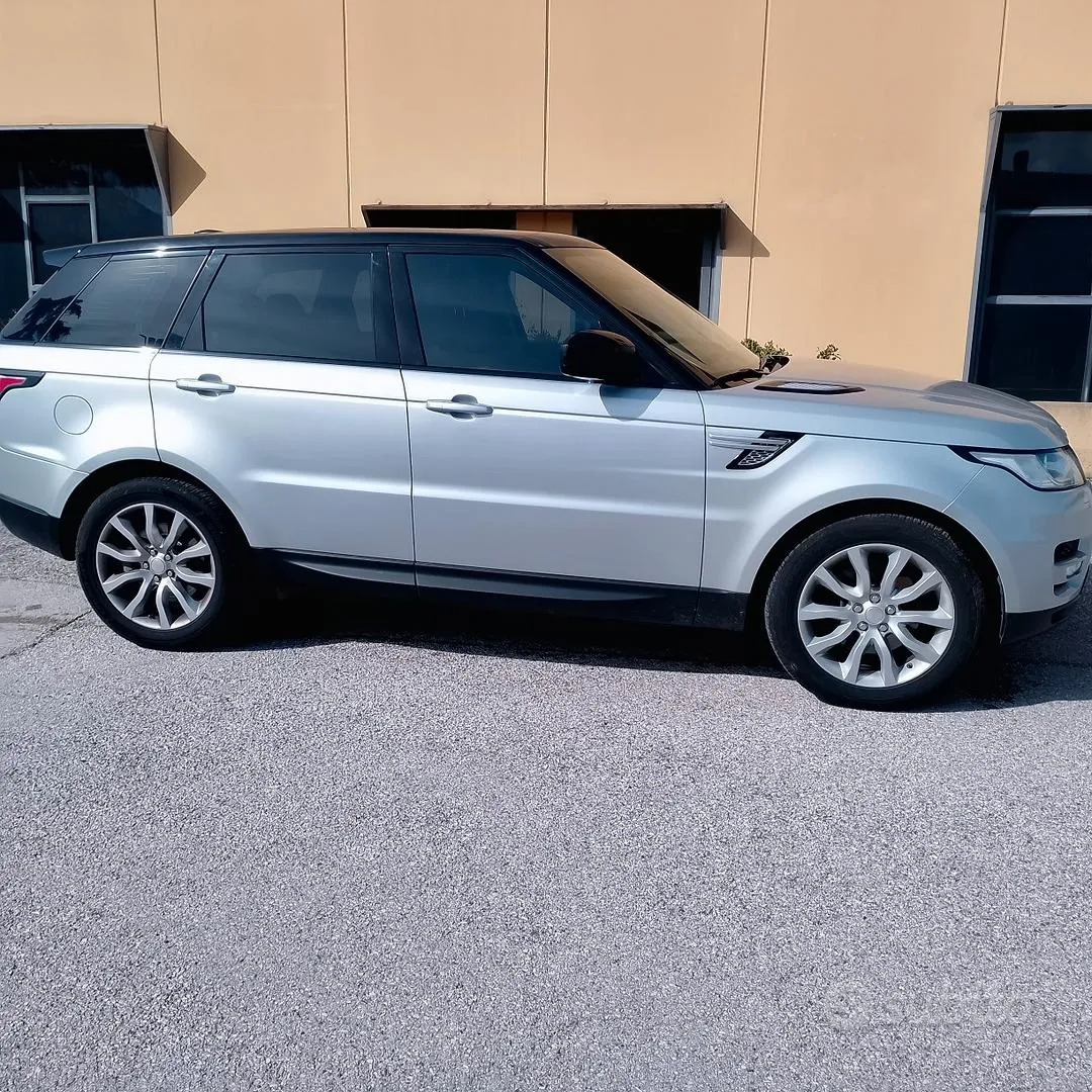 Land Rover Range Rover Sport 2013 photo 4