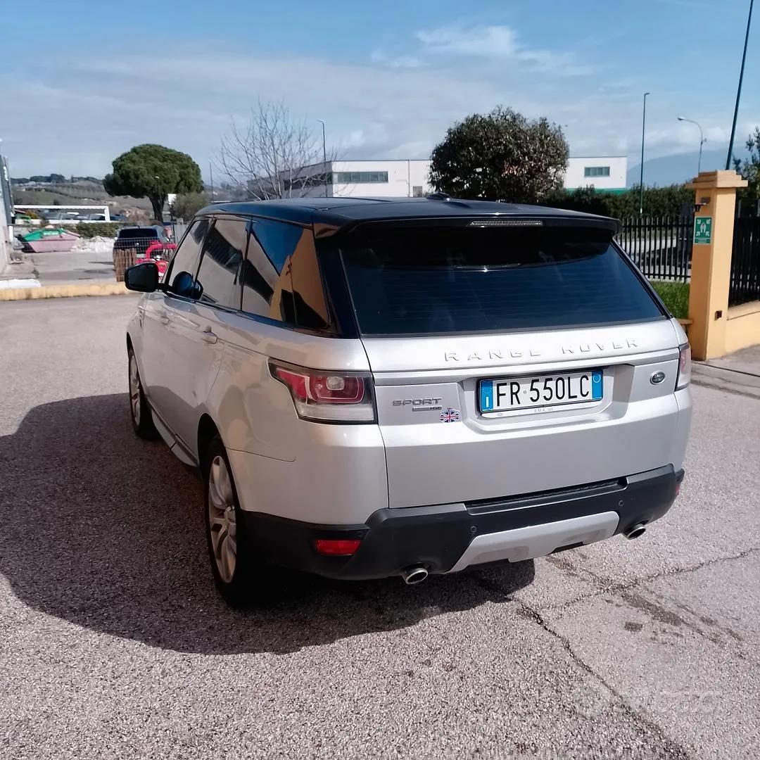 Land Rover Range Rover Sport 2013 photo 3