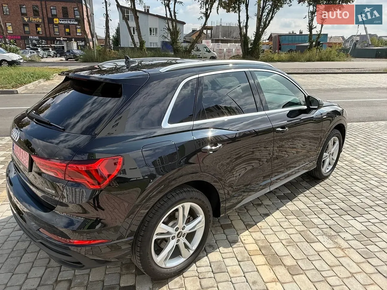 Audi Q3 2023 photo 2