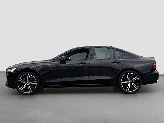 Volvo S60 2022 photo 2