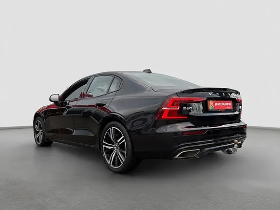 Volvo S60 2022 photo 3