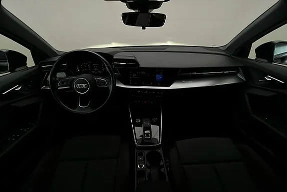Audi A3 2023 photo 3