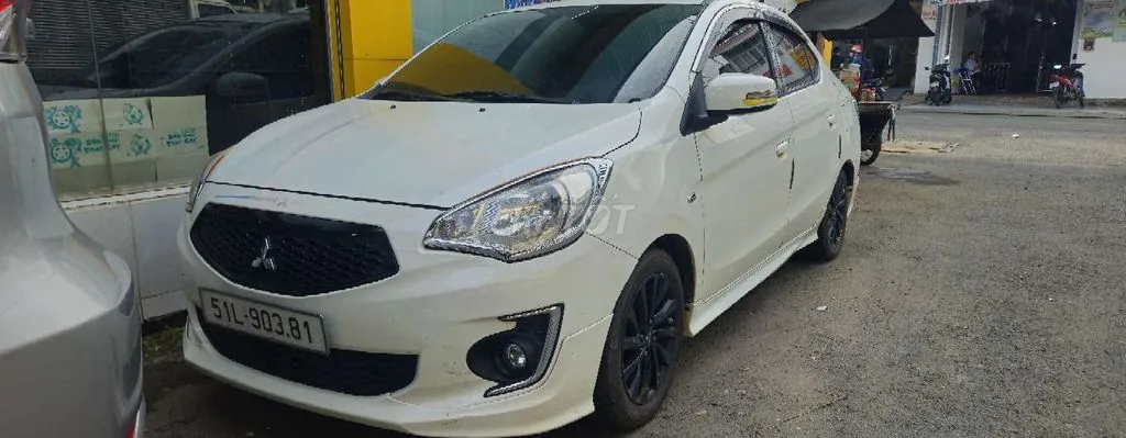 Mitsubishi Attrage