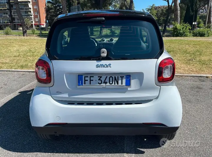 Smart Fortwo 2016 photo 2