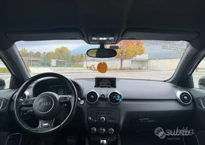 Audi A1 2015 photo 4