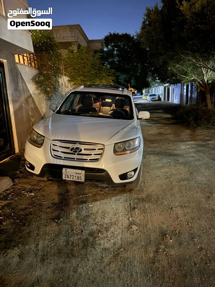 Hyundai Santa Fe 2011 photo 3