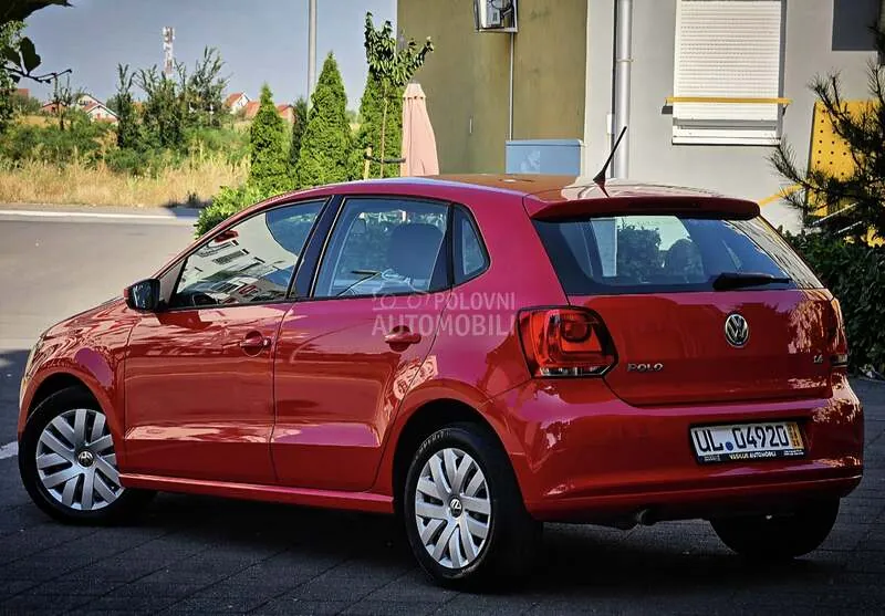 Volkswagen Polo 2011 photo 4