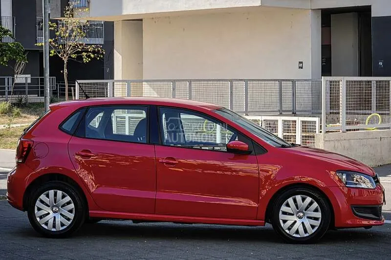 Volkswagen Polo 2011 photo 3